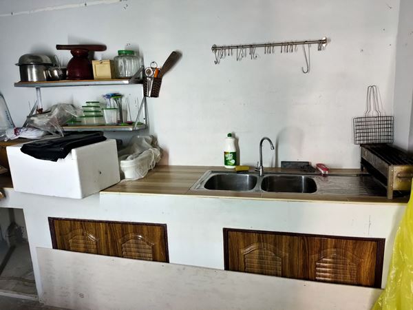 ขายถูก อาคารพาณิชย์ ถนนประชาอุทิศ ซอยสุขเสมอ กลางเมืองชุมพร ติดถนนหลักย่านการค้า